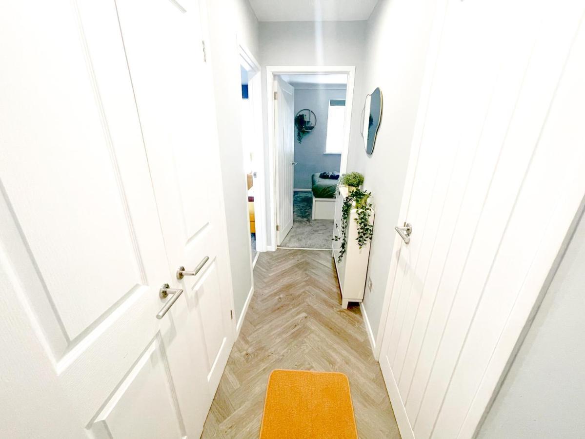 Вилла Escape To Tranquil 1 Bed, Poole Canford Magna Экстерьер фото