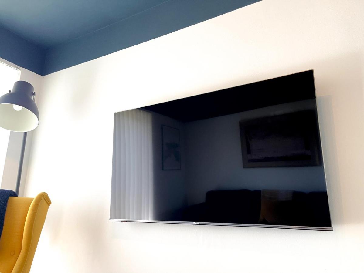 Вилла Escape To Tranquil 1 Bed, Poole Canford Magna Экстерьер фото